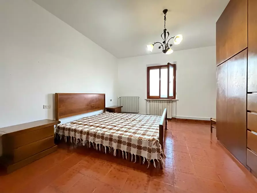 Immagine 10 di Appartamento in vendita  a Chianni