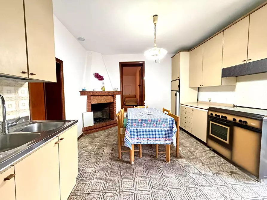 Immagine 3 di Appartamento in vendita  a Chianni