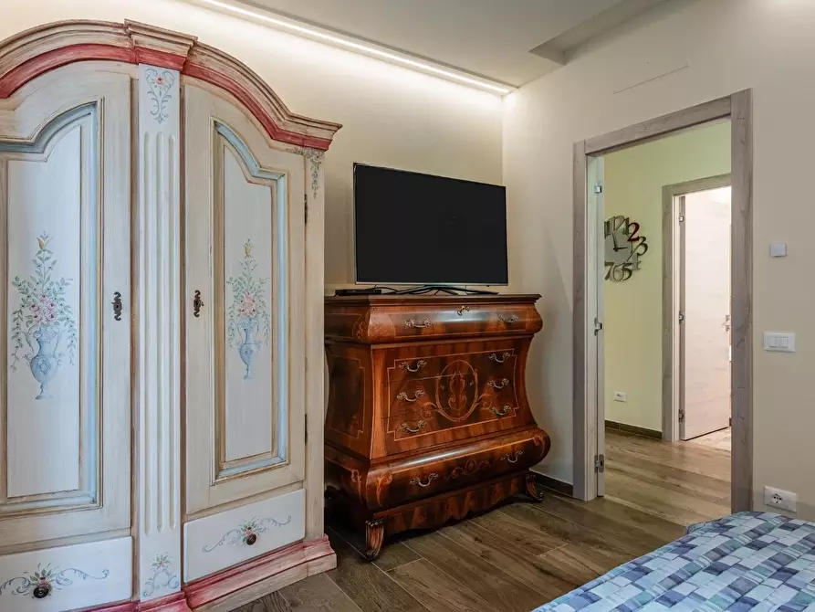 Immagine 16 di Casa indipendente in vendita  a Pontedera