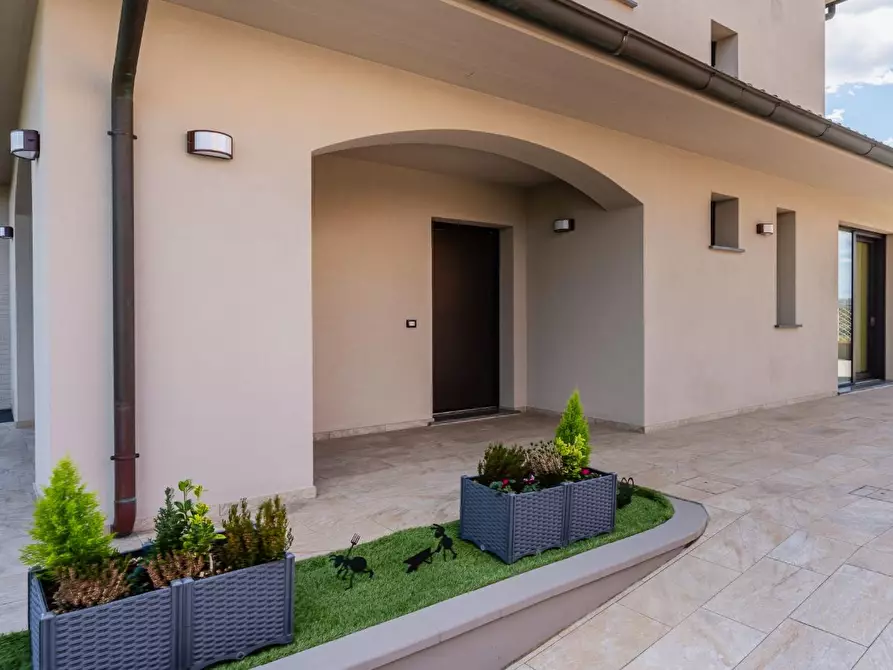 Immagine 3 di Casa indipendente in vendita  a Pontedera