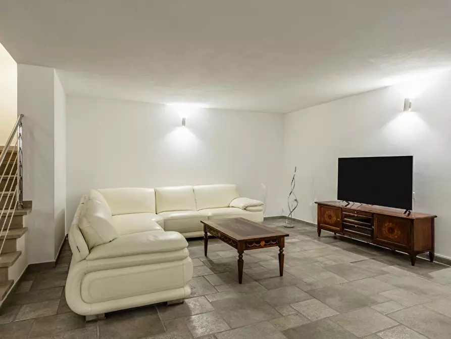 Immagine 21 di Casa indipendente in vendita  a Pontedera