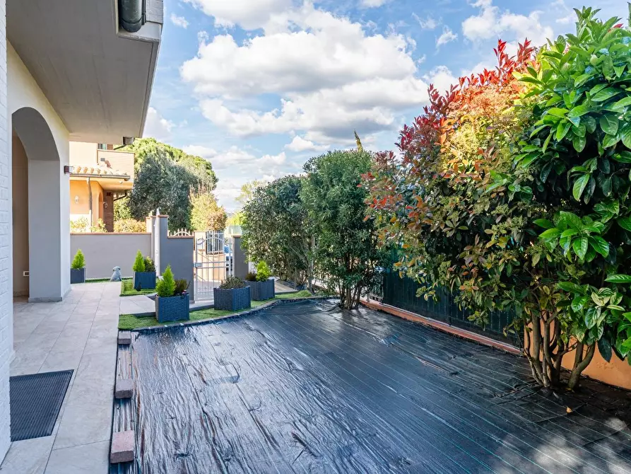 Immagine 27 di Casa indipendente in vendita  a Pontedera