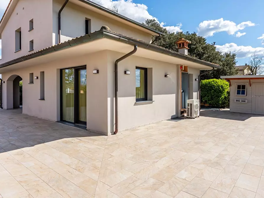 Immagine 25 di Casa indipendente in vendita  a Pontedera