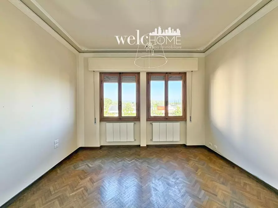 Immagine 11 di Villa in vendita  a Signa