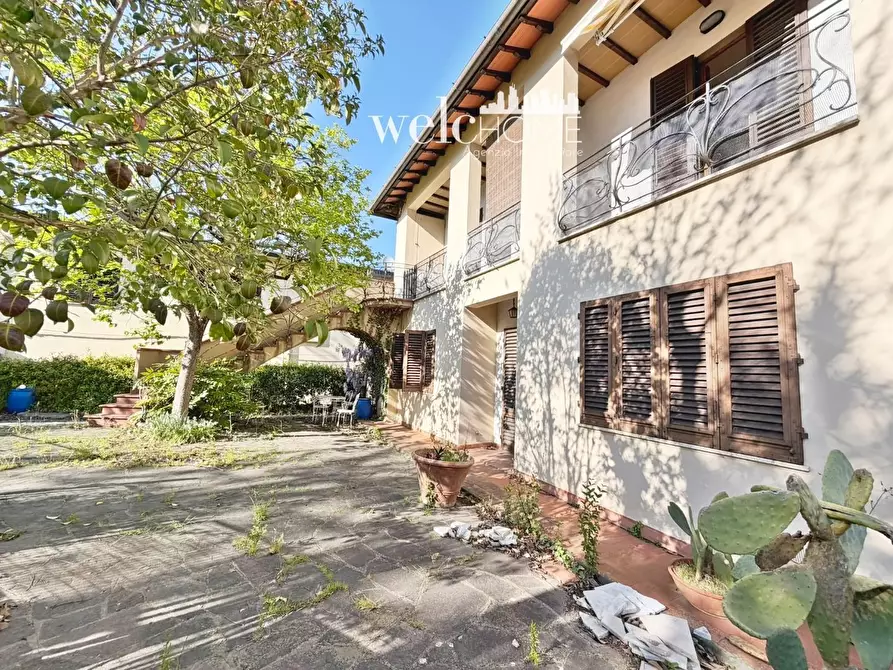 Immagine 20 di Villa in vendita  a Signa