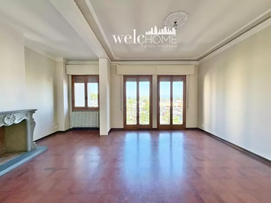 Immagine 6 di Villa in vendita  a Signa