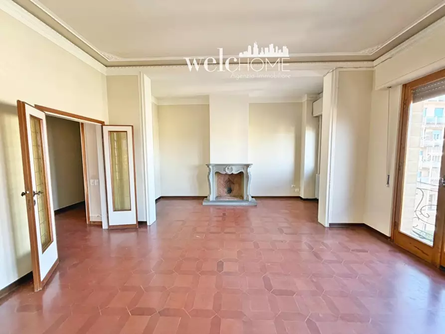 Immagine 5 di Villa in vendita  a Signa