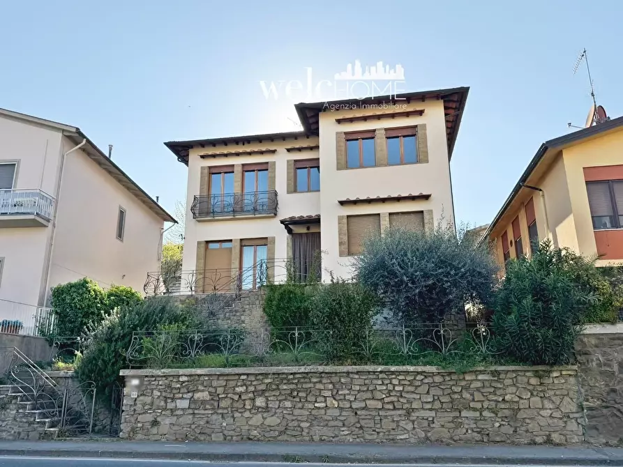 Immagine 40 di Villa in vendita  a Signa