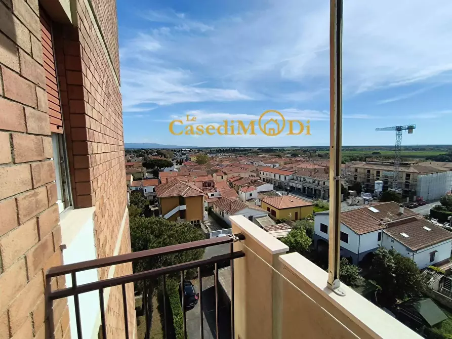 Immagine 19 di Appartamento in vendita  a Cecina