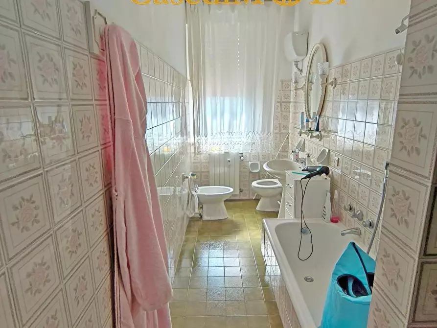 Immagine 23 di Appartamento in vendita  a Cecina