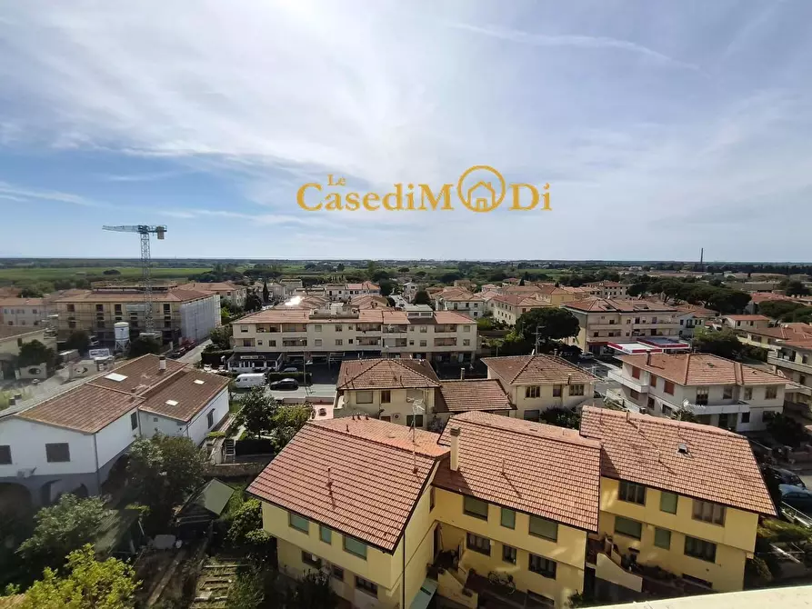 Immagine 1 di Appartamento in vendita  a Cecina