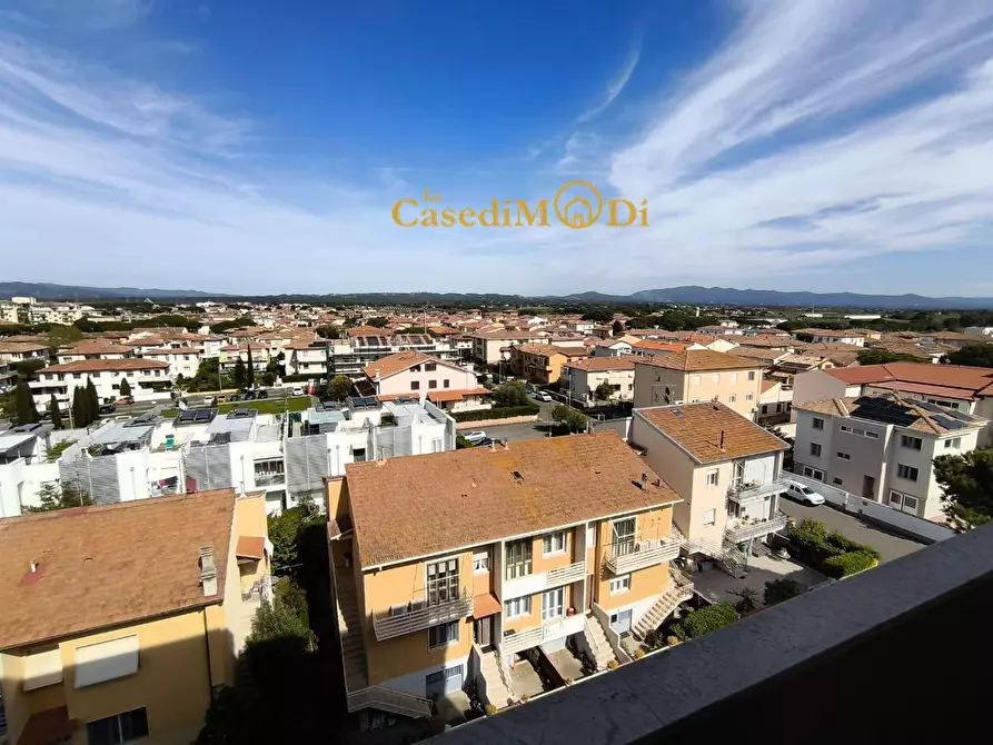 Immagine 2 di Appartamento in vendita  a Cecina