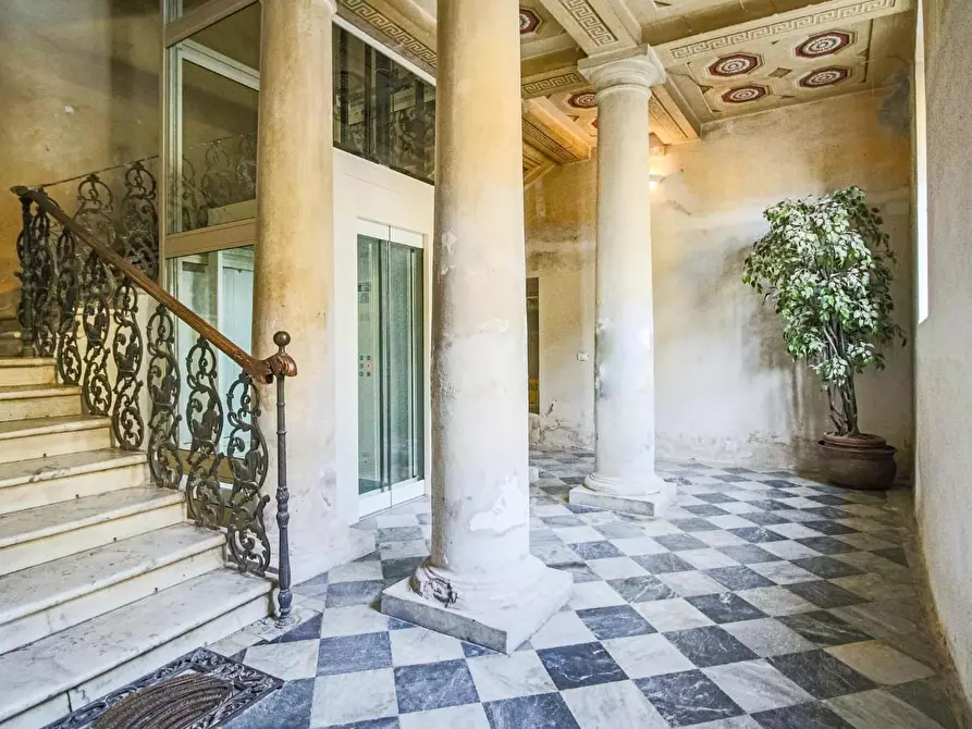 Immagine 32 di Appartamento in vendita  a Pisa