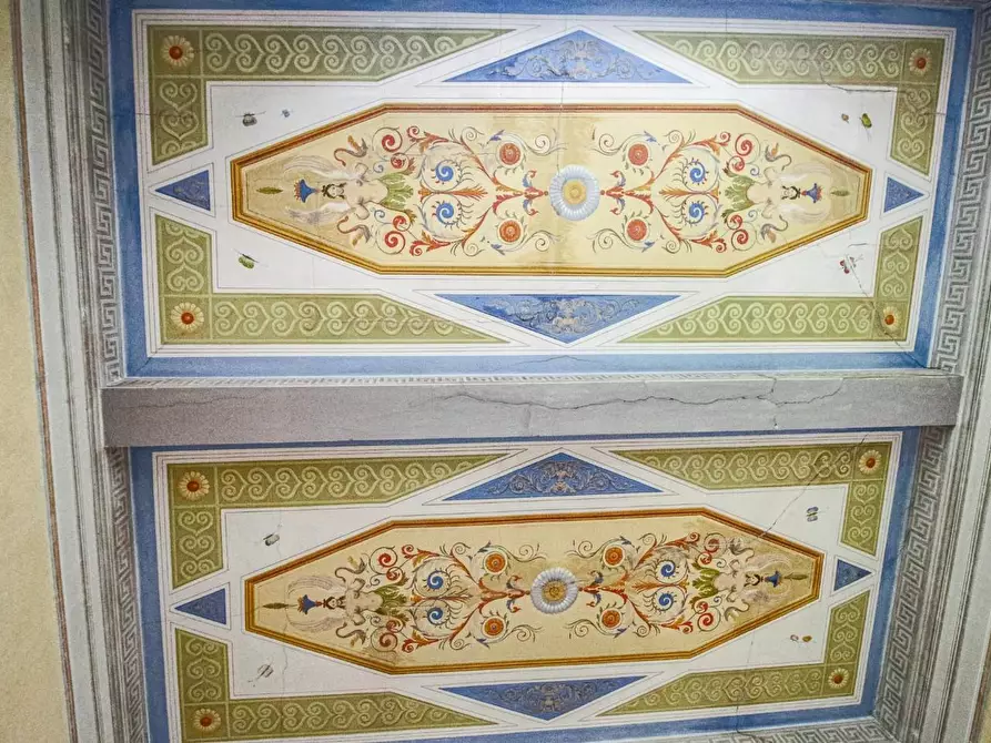 Immagine 12 di Appartamento in vendita  a Pisa