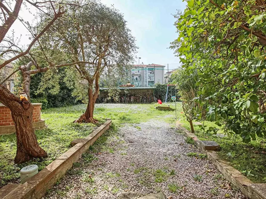 Immagine 34 di Appartamento in vendita  a Pisa