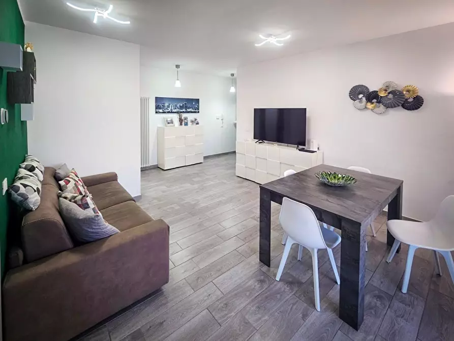 Immagine 4 di Appartamento in vendita  a Cascina