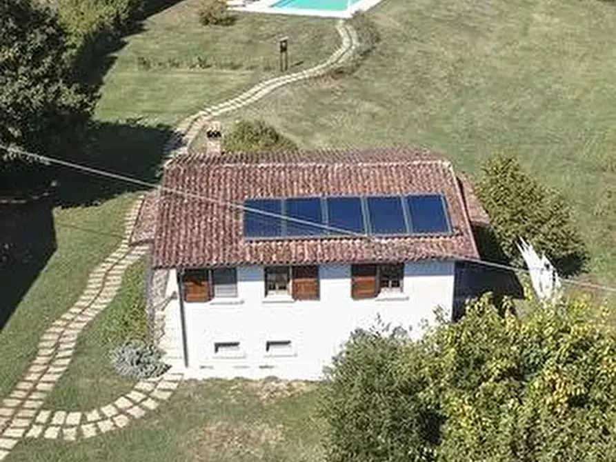 Immagine 5 di Azienda agricola in vendita  a Castiglione Di Garfagnana
