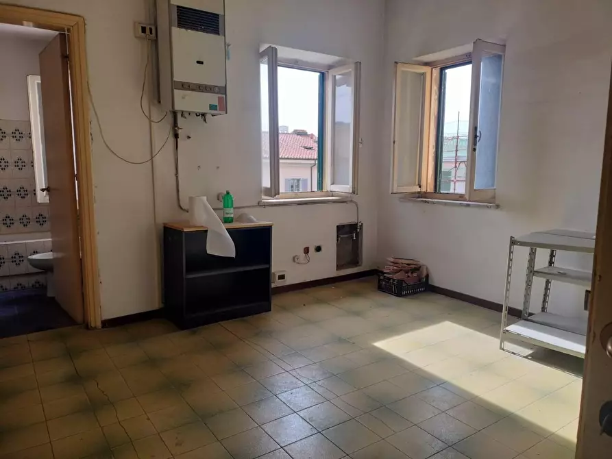 Immagine 3 di Appartamento in vendita  a Massa