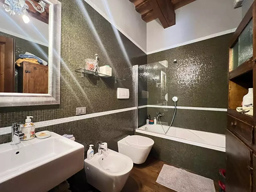 Immagine 36 di Porzione di casa in vendita  a Montelupo Fiorentino