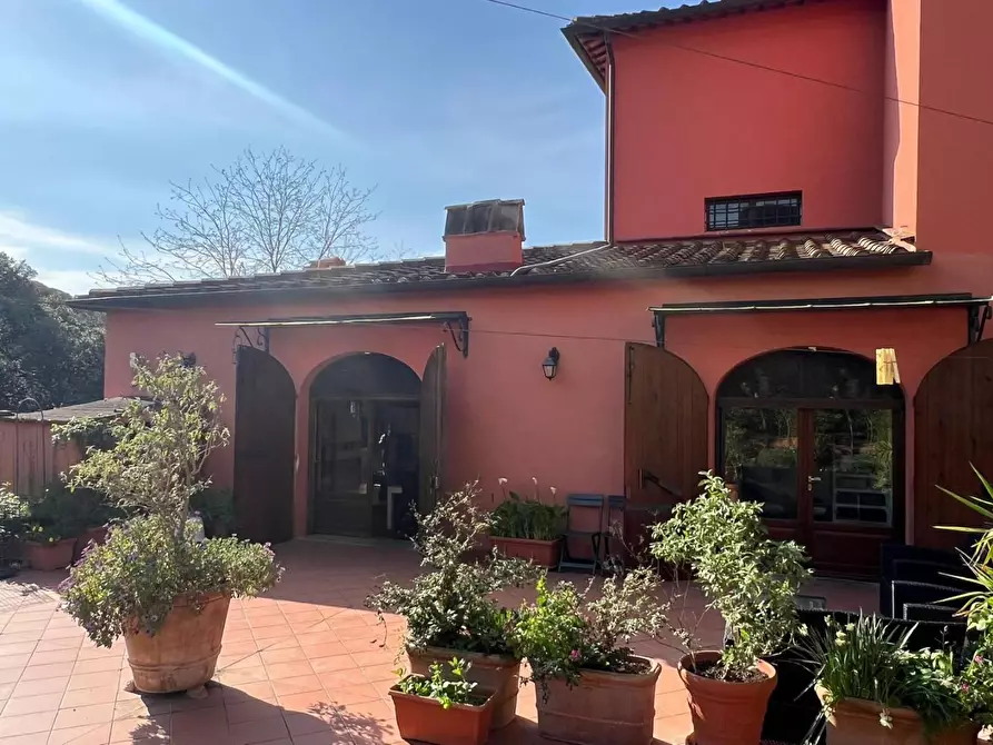 Immagine 43 di Porzione di casa in vendita  a Montelupo Fiorentino
