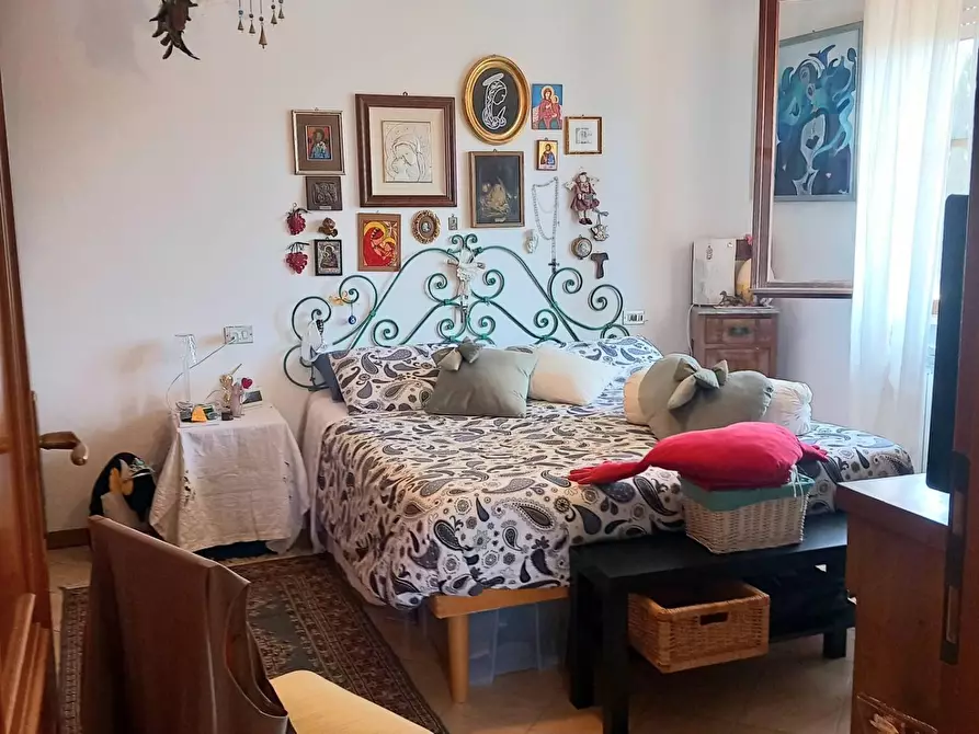 Immagine 15 di Casa quadrifamiliare in vendita  a Pisa