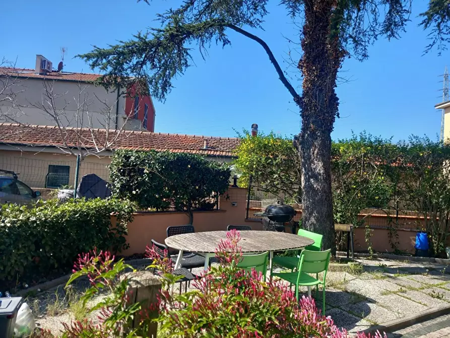 Immagine 9 di Casa quadrifamiliare in vendita  a Pisa