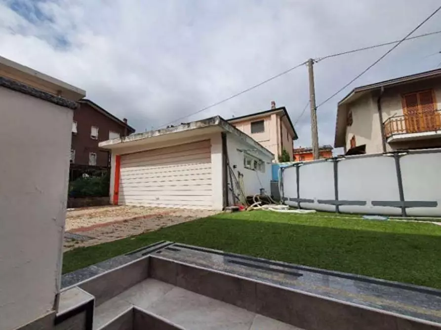 Immagine 4 di Villa in vendita  a Vignate