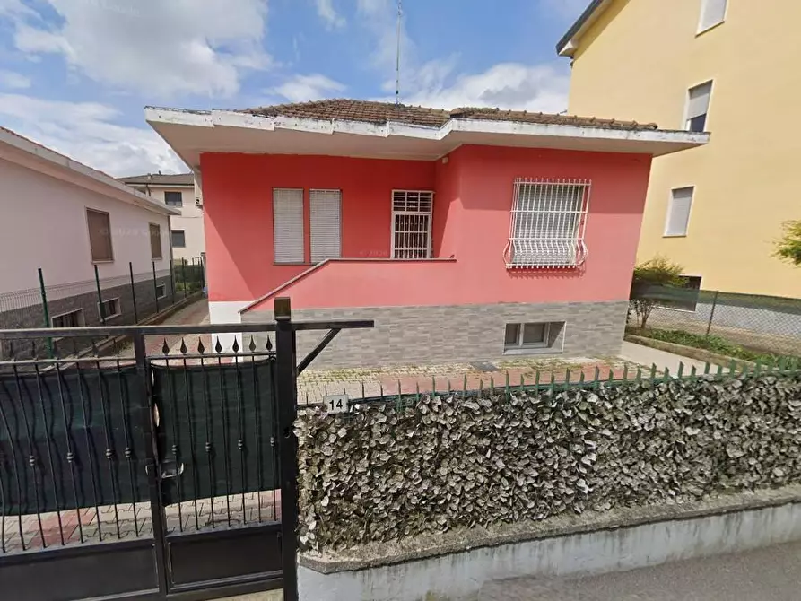 Immagine 1 di Villa in vendita  a Vignate