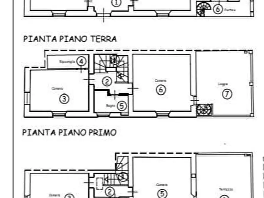 Immagine 12 di Casa bifamiliare in vendita  a Seravezza