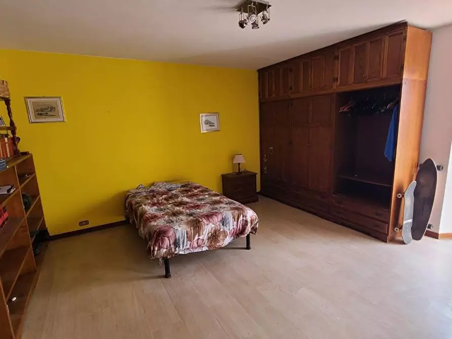 Immagine 8 di Casa bifamiliare in vendita  a Seravezza