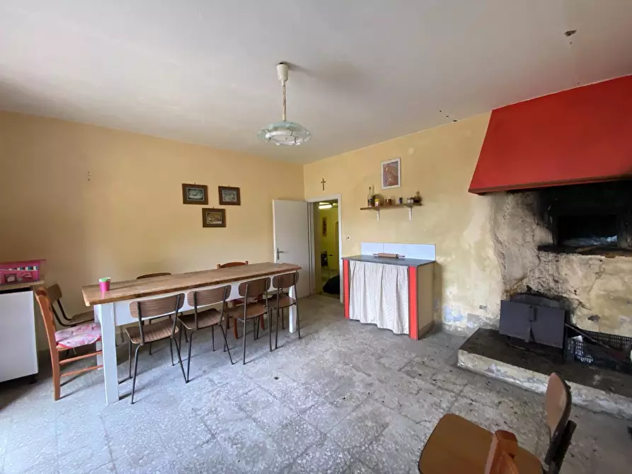 Immagine 6 di Terratetto in vendita  a Carmignano