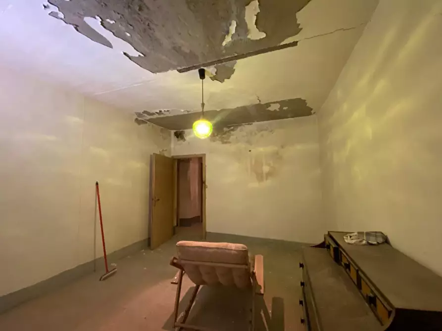 Immagine 13 di Terratetto in vendita  a Carmignano