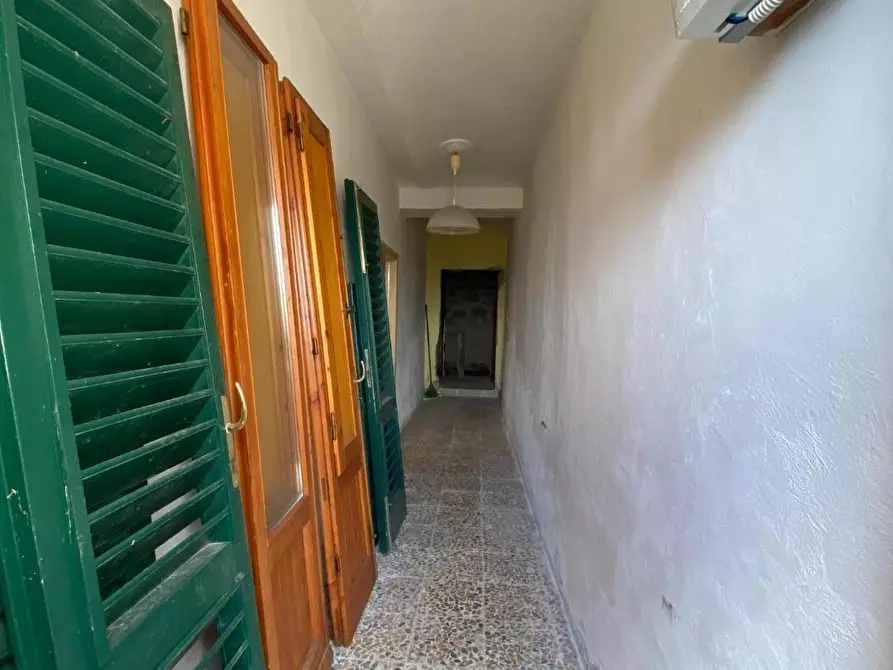 Immagine 1 di Terratetto in vendita  a Carmignano