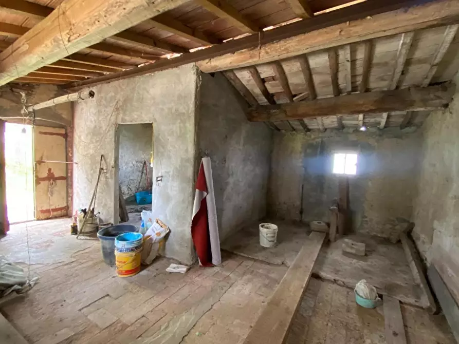 Immagine 23 di Terratetto in vendita  a Carmignano