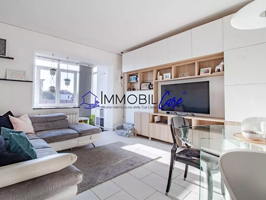 Immagine 1 di Appartamento in vendita  a Livorno