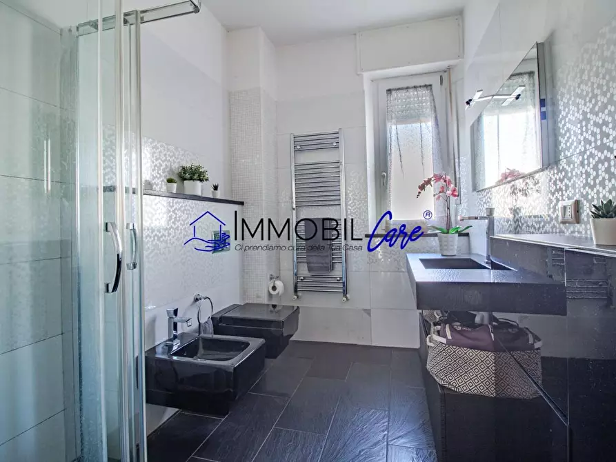 Immagine 22 di Appartamento in vendita  a Livorno