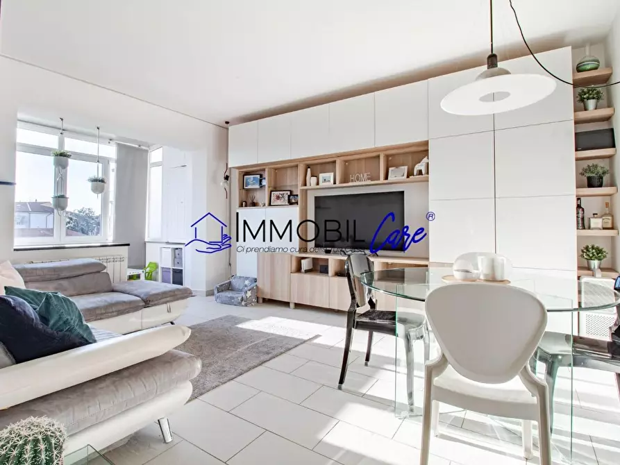 Immagine 2 di Appartamento in vendita  a Livorno