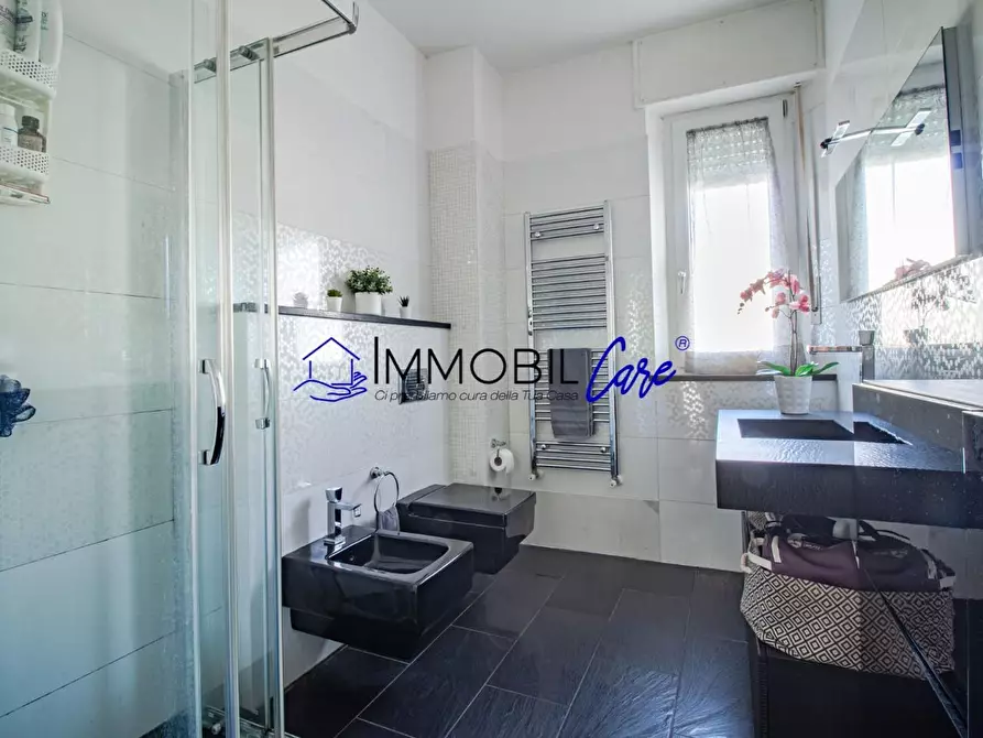 Immagine 23 di Appartamento in vendita  a Livorno