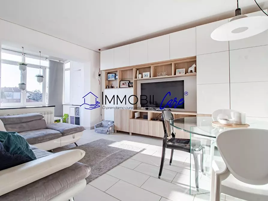 Immagine 12 di Appartamento in vendita  a Livorno