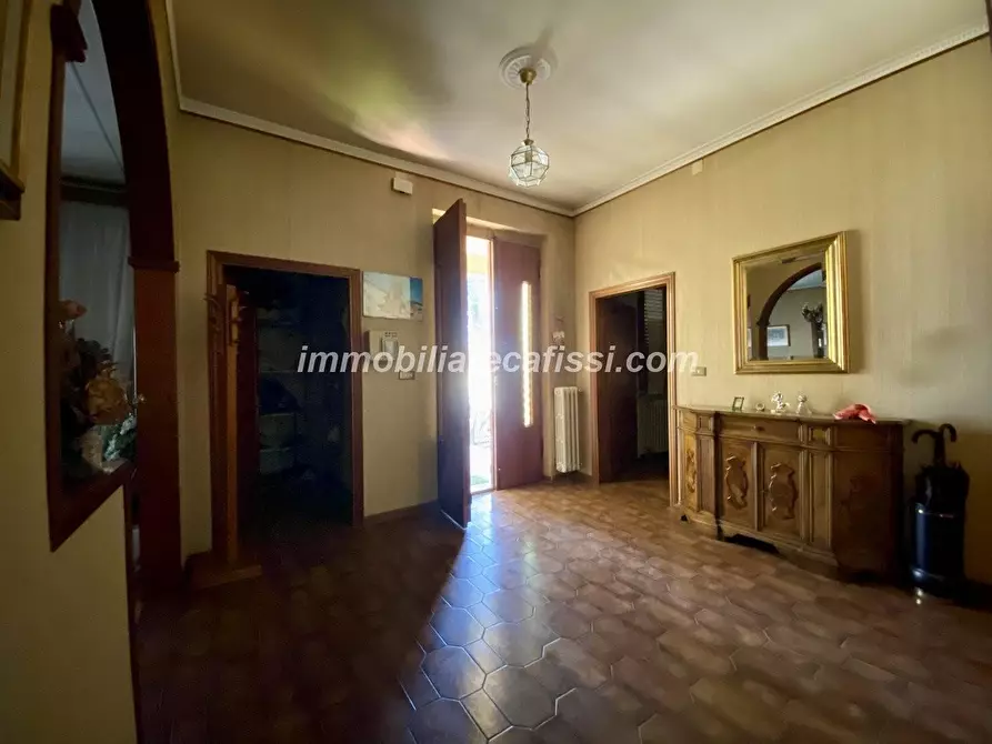 Immagine 2 di Casa indipendente in vendita  a Poggio A Caiano