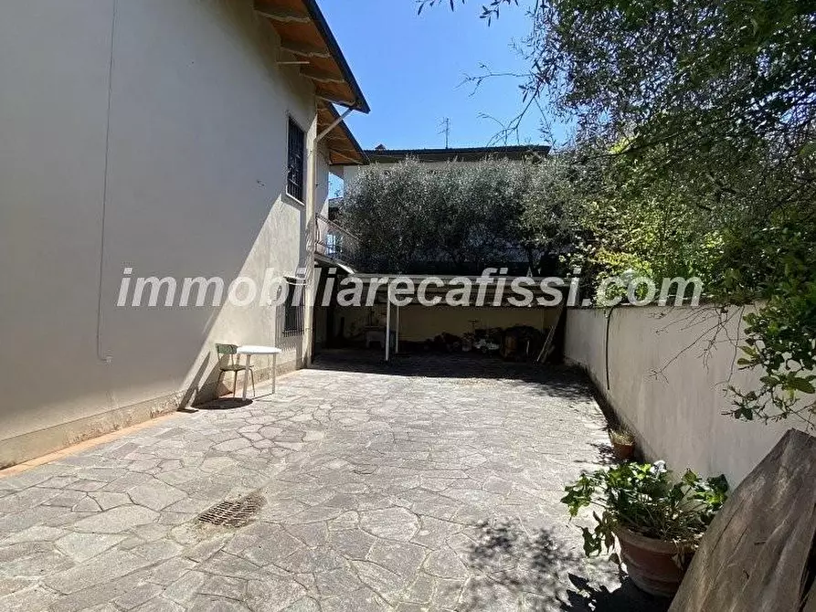 Immagine 35 di Casa indipendente in vendita  a Poggio A Caiano