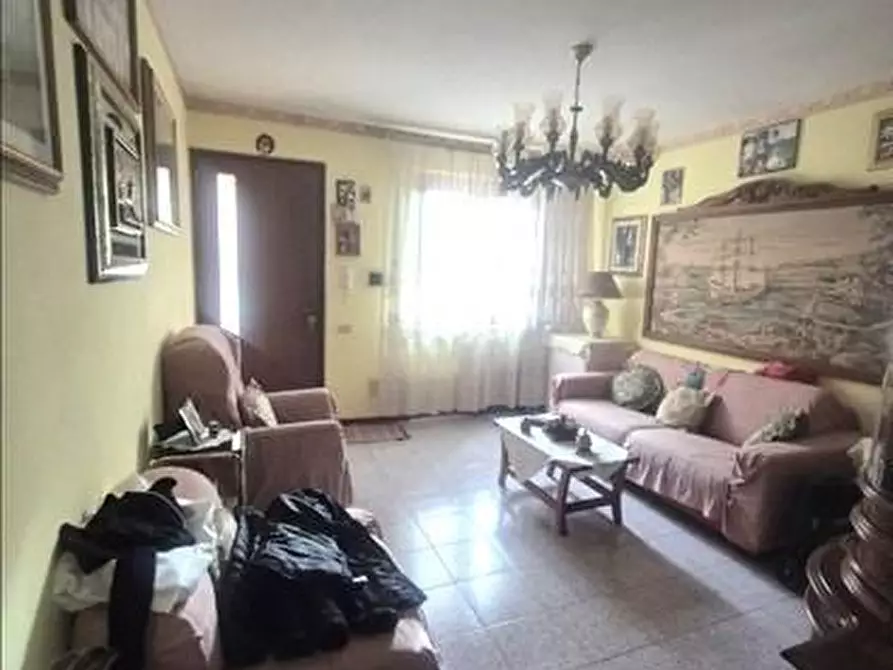 Immagine 1 di Appartamento in vendita  a Castellina In Chianti