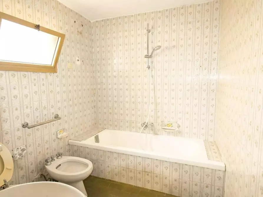 Immagine 10 di Appartamento in vendita  a Lecce