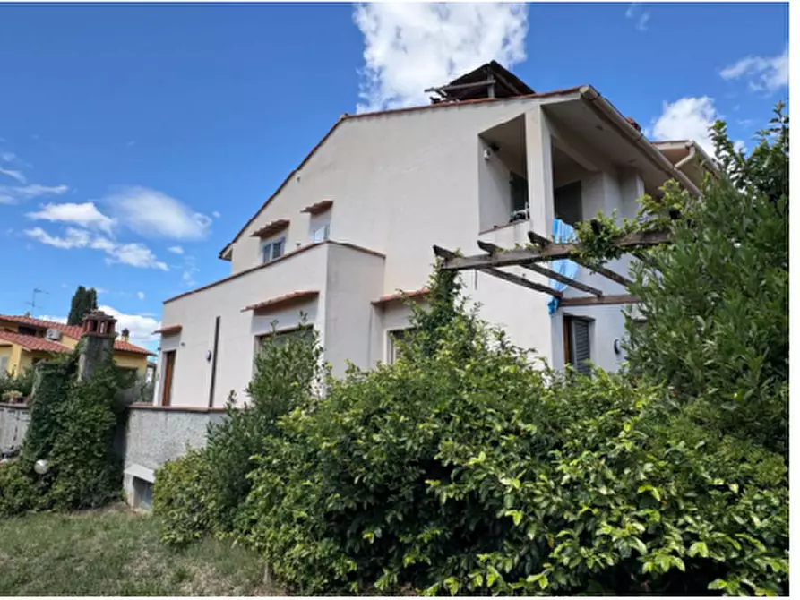 Immagine 9 di Terratetto in vendita  a Bagno A Ripoli