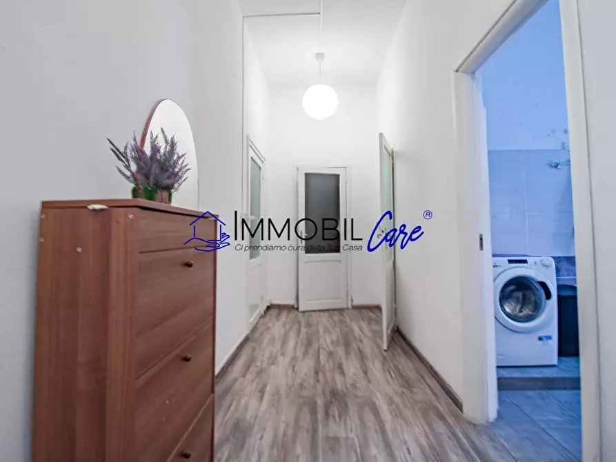 Immagine 4 di Appartamento in vendita  a Livorno