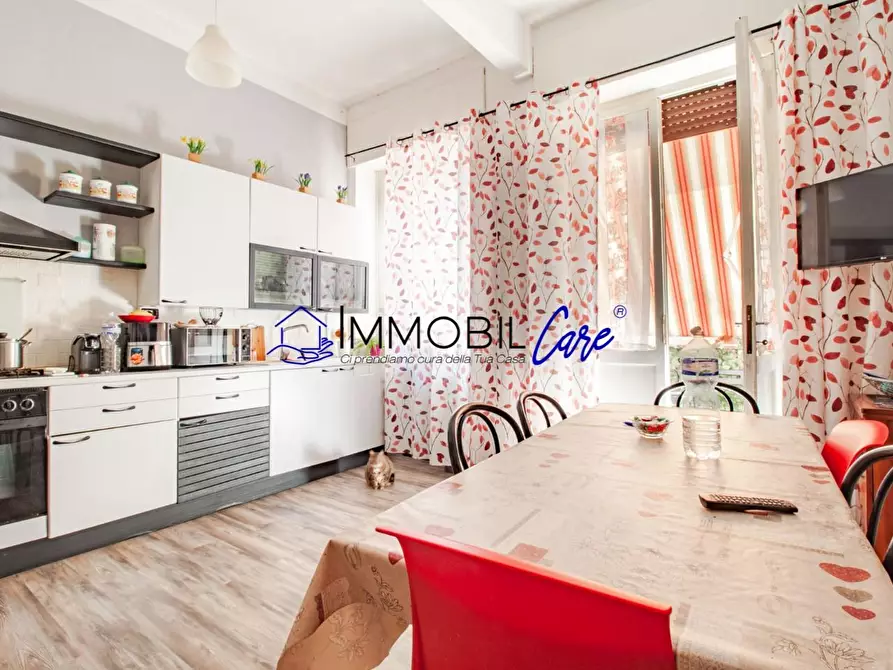 Immagine 12 di Appartamento in vendita  a Livorno