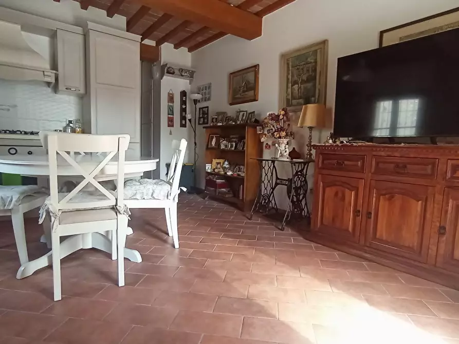 Immagine 14 di Appartamento in vendita  a San Giuliano Terme