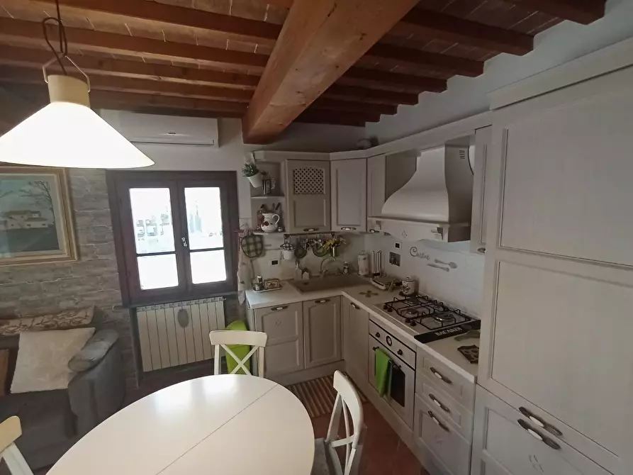 Immagine 4 di Appartamento in vendita  a San Giuliano Terme