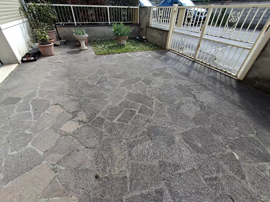 Immagine 8 di Terratetto in vendita  a Capraia E Limite