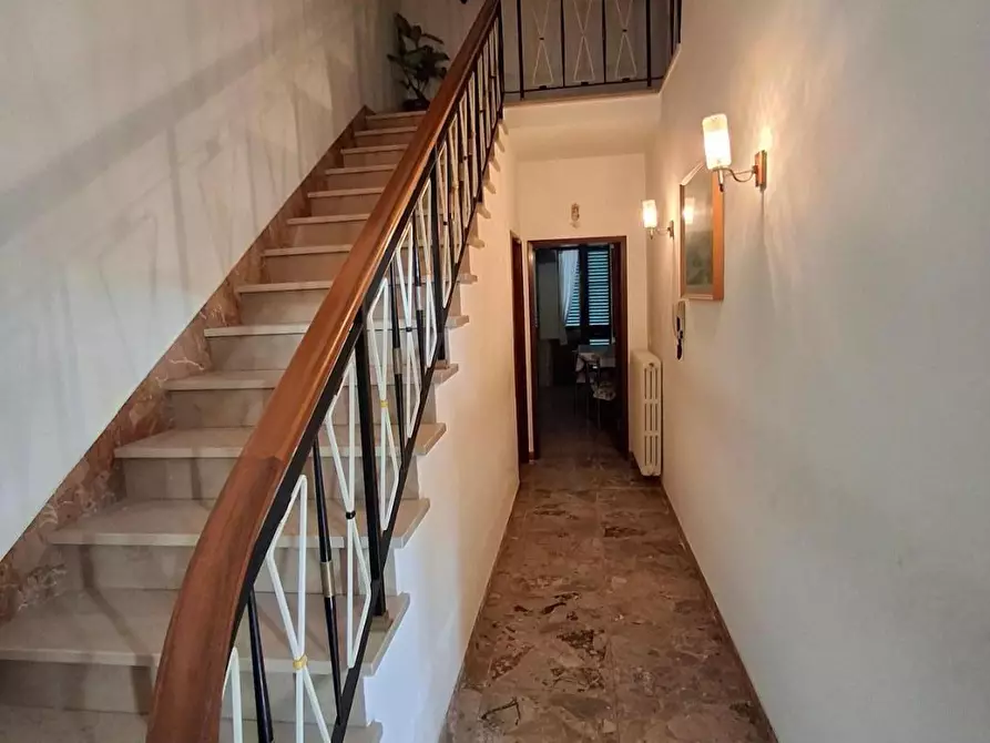 Immagine 10 di Terratetto in vendita  a Capraia E Limite